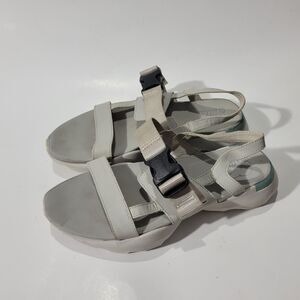 Sorel Women's Sandals in Cream and Gray